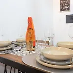 Imperium - 100mt To Metro, Private Patio, A-c, 2-4 Pax *