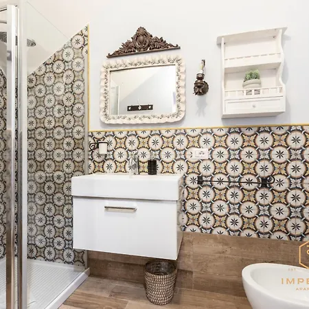 Prázdninový dům Imperium - 100mt To Metro, Private Patio, A-c, 2-4 Pax Řím